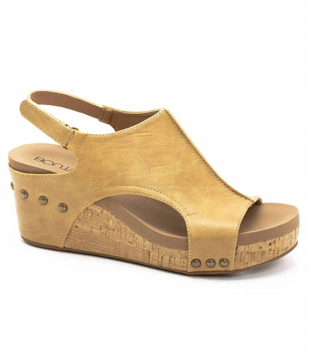 NEW CORKYS FOOTWEAR women's carley wedge in caramel smooth
